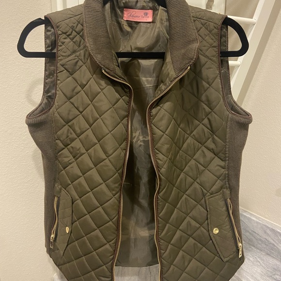 Jackets & Blazers - Olive Green Quilted Vest